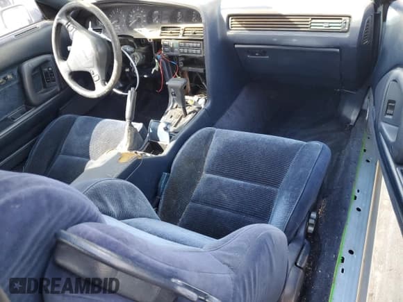 ✅ 1989 Toyota Supra • VIN: JT2MA70J8K0120446 • Лот: 75893804. Опубликован ранее на Copart с пробегом 283 887 миль. Бесплатный доступ к архиву аукционных продаж из США и подробный отчёт об истории автомобиля на DreamBid. Изображение 8.