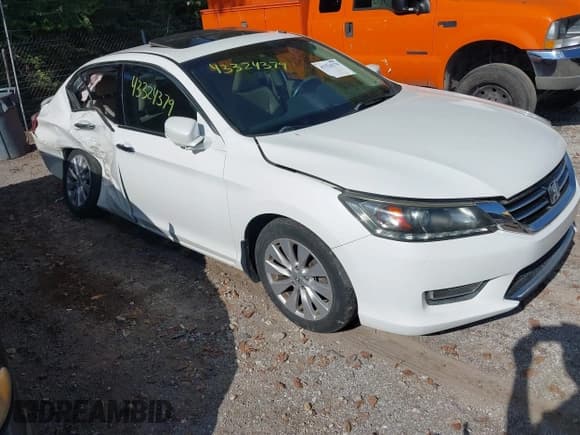 ✅ 2013 Honda Accord EX-L • VIN: 1HGCR3F8XDA006343 • Lot: 43324379. Wystawiony na IAAI z przebiegiem 99 999 mil. Bezpłatny archiwum sprzedaży aukcyjnych z USA i szczegółowy raport historii pojazdu na DreamBid. Zdjęcie 1.