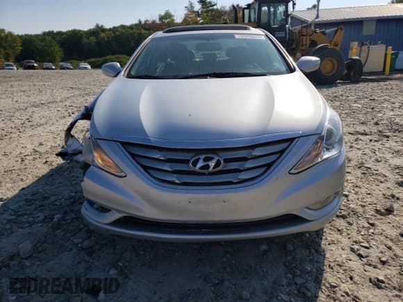 ✅ 2013 Hyundai Sonata SE • VIN: 5NPEC4AC3DH611677 • Lot: 70903024. Listed on Copart with 117,384 mi. Free auction sales archive from the USA and detailed vehicle history report at DreamBid. Image 5.