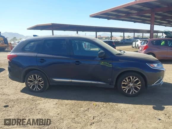 2018 Mitsubishi Outlander ES с VIN JA4AD2A33JZ054607, выставлен на аукционе IAAI как лот 43566755 с пробегом 124 495 миль миль и . История ставок и продаж доступна на DreamBid. Изображение 13.