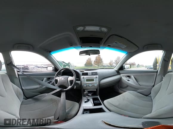 ✅ 2007 Toyota Camry LE • VIN: 4T1BK46K57U018527 • Лот: 43692115. Опубликован ранее на IAAI с пробегом 225 161 миль. Бесплатный доступ к архиву аукционных продаж из США и подробный отчёт об истории автомобиля на DreamBid. Изображение 18.