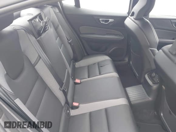 ✅ 2024 Volvo S60 Ultimate Dark Theme • VIN: 7JRH60FM0RG312353 • Lot: 42538428. Listed on IAAI with 5,830 mi. Free auction sales archive from the USA and detailed vehicle history report at DreamBid. Image 8.