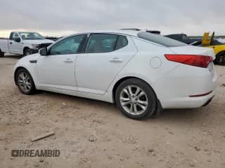 ✅ 2013 Kia Optima LX • VIN: 5XXGM4A76DG244844 • Лот: 93339335. Опубликован ранее на Copart с пробегом 86 987 миль. Бесплатный доступ к архиву аукционных продаж из США и подробный отчёт об истории автомобиля на DreamBid. Изображение 2.