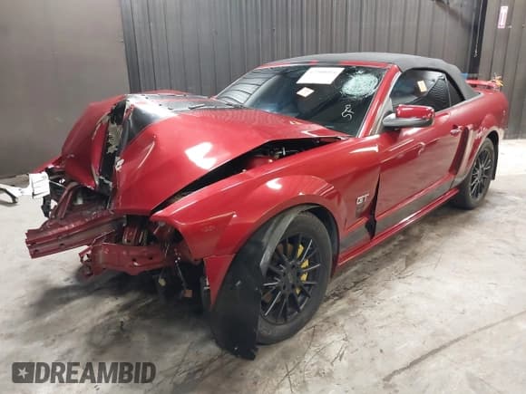 ✅ 2007 Ford Mustang GT Deluxe • VIN: 1ZVHT85H275345662 • Lot: 42380054. Listed on IAAI with 87,400 mi. Free auction sales archive from the USA and detailed vehicle history report at DreamBid. Image 18.