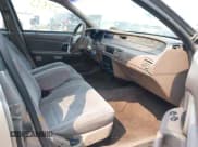 ✅ 1995 Mercury Sable GS • VIN: 1MELM50U2SG619824 • Lot: 42757655. Wystawiony na IAAI z przebiegiem 132 461 mil. Bezpłatny archiwum sprzedaży aukcyjnych z USA i szczegółowy raport historii pojazdu na DreamBid. Zdjęcie 5.