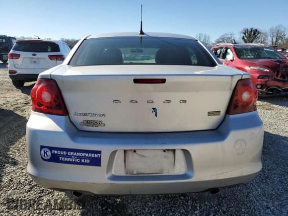 ✅ 2011 Dodge Avenger Express • VIN: 1B3BD4FG7BN509549 • Лот: 87889685. Опубликован ранее на Copart с пробегом 125 559 миль. Бесплатный доступ к архиву аукционных продаж из США и подробный отчёт об истории автомобиля на DreamBid. Изображение 6.