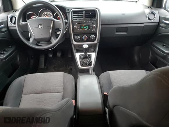 ✅ 2010 Dodge Caliber • VIN: 1B3CB1HA8AD587747 • Лот: 83140504. Опубликован ранее на Copart с пробегом 174 208 миль. Бесплатный доступ к архиву аукционных продаж из США и подробный отчёт об истории автомобиля на DreamBid. Изображение 8.