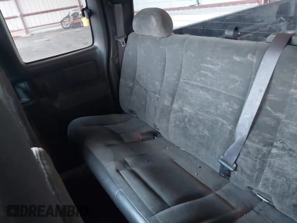 ✅ 2006 Chevrolet Silverado 2500HD LT2 • VIN: 1GCHK29D46E164149 • Лот: 43762921. Опубликован ранее на IAAI с пробегом 383 992 миль. Бесплатный доступ к архиву аукционных продаж из США и подробный отчёт об истории автомобиля на DreamBid. Изображение 8.