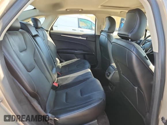 ✅ 2017 Ford Fusion Titanium • VIN: 3FA6P0D93HR299242 • Лот: 90472725. Опубликован ранее на Copart с пробегом 26 770 миль. Бесплатный доступ к архиву аукционных продаж из США и подробный отчёт об истории автомобиля на DreamBid. Изображение 10.