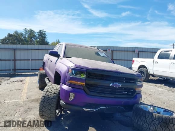✅ 2016 Chevrolet Silverado 1500 LT • VIN: 1GCVKREC2GZ335516 • Lot: 43368389. Listed on IAAI with 82,000 mi. Free auction sales archive from the USA and detailed vehicle history report at DreamBid. Image 1.