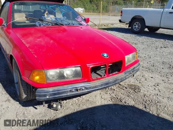 1999 BMW 3 Series 328i с VIN WBABK8331XEY92471, выставлен на аукционе IAAI как лот 43610220 с пробегом Не указан миль и . История ставок и продаж доступна на DreamBid. Изображение 6.