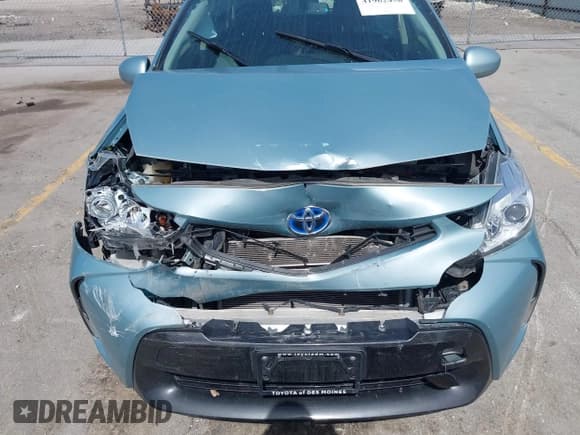 ✅ 2017 Toyota Prius Two • VIN: JTDZN3EU3HJ073987 • Lot: 41962458. Listed on IAAI with 84,464 mi. Free auction sales archive from the USA and detailed vehicle history report at DreamBid. Image 12.