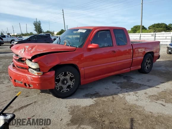 ✅ 2000 Chevrolet Silverado 1500 • VIN: 2GCEC19W1Y1363174 • Лот: 72973024. Опубликован ранее на Copart с пробегом Не указан. Бесплатный доступ к архиву аукционных продаж из США и подробный отчёт об истории автомобиля на DreamBid. Изображение 1.
