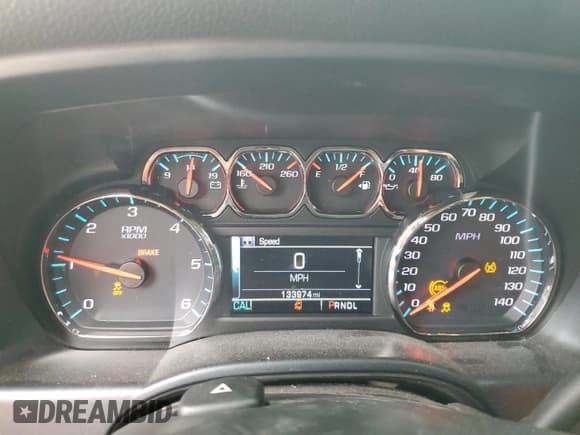 ✅ 2019 Chevrolet Silverado 1500 LT • VIN: 2GCRCPEC5K1110415 • Lot: 73190694. Wystawiony na Copart z przebiegiem 133 974 mil. Bezpłatny archiwum sprzedaży aukcyjnych z USA i szczegółowy raport historii pojazdu na DreamBid. Zdjęcie 9.