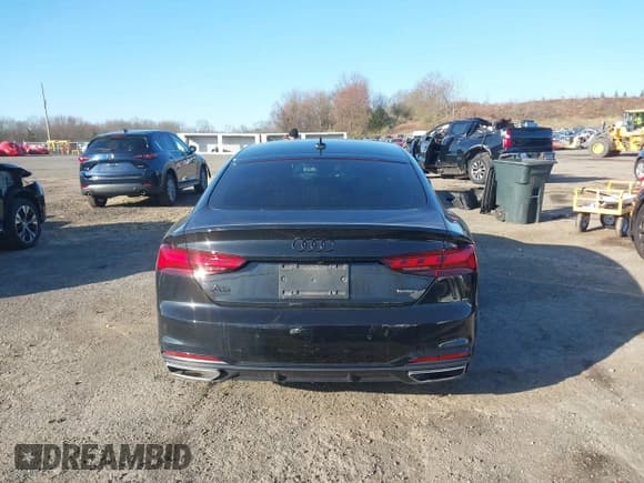 ✅ 2022 Audi A5 • VIN: WAUFADF55NA039716 • Лот: 41983040. Опубликован ранее на IAAI с пробегом 22 015 миль. Бесплатный доступ к архиву аукционных продаж из США и подробный отчёт об истории автомобиля на DreamBid. Изображение 16.