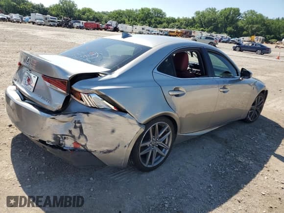 ✅ 2018 Lexus IS 300 • VIN: JTHC81D27J5033779 • Lot: 61334855. Wystawiony na Copart z przebiegiem 72 077 mil. Bezpłatny archiwum sprzedaży aukcyjnych z USA i szczegółowy raport historii pojazdu na DreamBid. Zdjęcie 3.