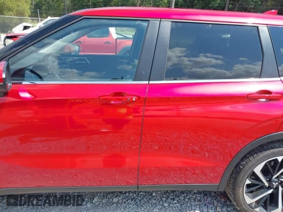 ✅ 2024 Mitsubishi Outlander SE • VIN: JA4J4VA89RZ019708 • Лот: 43197438. Опубликован ранее на IAAI с пробегом 42 240 миль. Бесплатный доступ к архиву аукционных продаж из США и подробный отчёт об истории автомобиля на DreamBid. Изображение 14.