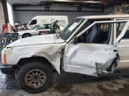 ✅ 1997 Jeep Cherokee SE • VIN: 1J4FJ28S1VL528218 • Lot: 41931137. Wystawiony na IAAI z przebiegiem 210 196 mil. Bezpłatny archiwum sprzedaży aukcyjnych z USA i szczegółowy raport historii pojazdu na DreamBid. Zdjęcie 6.