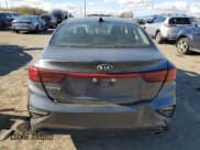 ✅ 2021 Kia Forte LXS • VIN: 3KPF24AD0ME289374 • Lot: 90070245. Wystawiony na Copart z przebiegiem 52 703 mil. Bezpłatny archiwum sprzedaży aukcyjnych z USA i szczegółowy raport historii pojazdu na DreamBid. Zdjęcie 6.