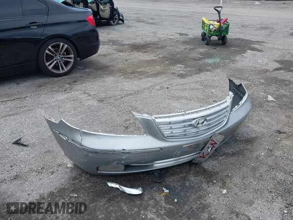 2006 Hyundai Azera SE с VIN KMHFC46F16A087944, выставлен на аукционе IAAI как лот 42605678 с пробегом 159 802 миль миль и . История ставок и продаж доступна на DreamBid. Изображение 12.