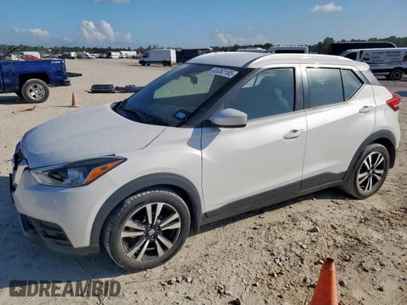 ✅ 2020 Nissan Kicks SV • VIN: 3N1CP5CV9LL552538 • Лот: 85382185. Опубликован ранее на Copart с пробегом 69 069 миль. Бесплатный доступ к архиву аукционных продаж из США и подробный отчёт об истории автомобиля на DreamBid. Изображение 1.