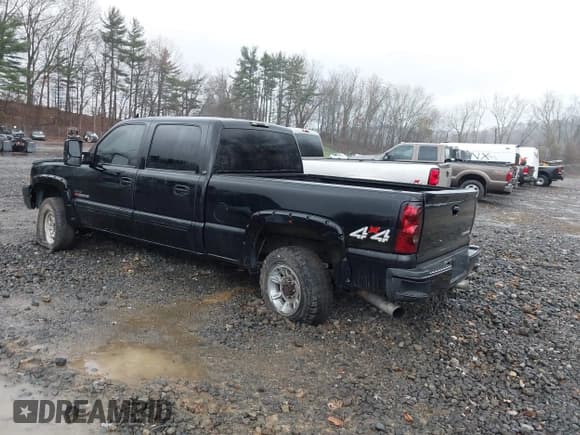 ✅ 2007 Chevrolet Silverado 2500HD LT1 • VIN: 1GCHK23D67F163914 • Lot: 43735183. Wystawiony na IAAI z przebiegiem 232 275 mil. Bezpłatny archiwum sprzedaży aukcyjnych z USA i szczegółowy raport historii pojazdu na DreamBid. Zdjęcie 3.