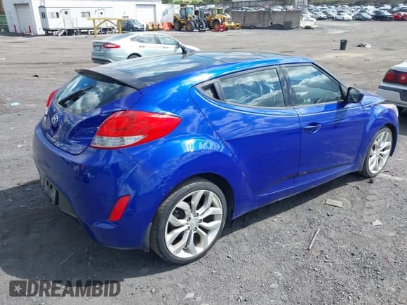 ✅ 2012 Hyundai Veloster w/Gray Int • VIN: KMHTC6AD4CU047176 • Lot: 43092875. Wystawiony na IAAI z przebiegiem 78 680 mil. Bezpłatny archiwum sprzedaży aukcyjnych z USA i szczegółowy raport historii pojazdu na DreamBid. Zdjęcie 4.