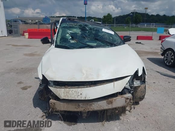 ✅ 2018 Nissan Maxima SV • VIN: 1N4AA6AP1JC393643 • Лот: 42248275. Опубликован ранее на IAAI с пробегом 112 468 миль. Бесплатный доступ к архиву аукционных продаж из США и подробный отчёт об истории автомобиля на DreamBid. Изображение 11.