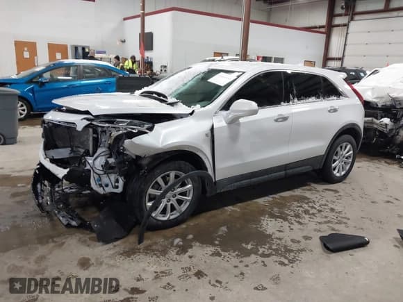 ✅ 2022 Cadillac XT4 AWD Luxury • VIN: 1GYFZBR45NF137676 • Lot: 41614350. Listed on IAAI with 38,855 mi. Free auction sales archive from the USA and detailed vehicle history report at DreamBid. Image 2.