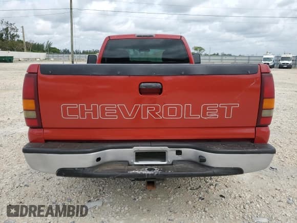 ✅ 2002 Chevrolet Silverado 1500 • VIN: 1GCEC14W42Z327856 • Лот: 73180674. Опубликован ранее на Copart с пробегом 260 274 миль. Бесплатный доступ к архиву аукционных продаж из США и подробный отчёт об истории автомобиля на DreamBid. Изображение 6.