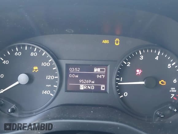 ✅ 2018 Mercedes-Benz Metris Cargo • VIN: WD3PG2EA2J3415757 • Lot: 42029579. Wystawiony na IAAI z przebiegiem 95 269 mil. Bezpłatny archiwum sprzedaży aukcyjnych z USA i szczegółowy raport historii pojazdu na DreamBid. Zdjęcie 7.