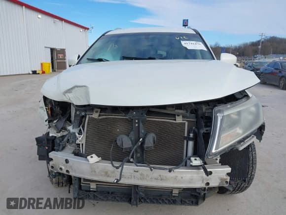 ✅ 2015 Nissan Pathfinder Platinum • VIN: 5N1AR2MM0FC630963 • Лот: 41741476. Опубликован ранее на IAAI с пробегом Не указан. Бесплатный доступ к архиву аукционных продаж из США и подробный отчёт об истории автомобиля на DreamBid. Изображение 13.