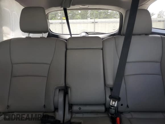 ✅ 2019 Honda Pilot EX-L • VIN: 5FNYF5H48KB022578 • Lot: 57353085. Listed on Copart with 111,832 mi. Free auction sales archive from the USA and detailed vehicle history report at DreamBid. Image 10.