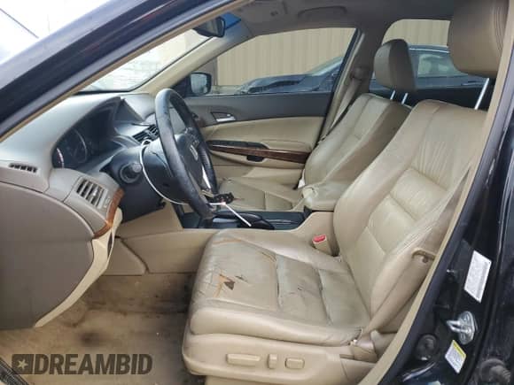 2009 Honda Accord EX-L z VIN 1HGCP36839A041836, wystawiony jako Copart lot #90903735 z przebiegiem 262 796 mil mil oraz Czysty tytuł • Clean title. Historia ofert i sprzedaży dostępna na DreamBid. Obrazek 7.