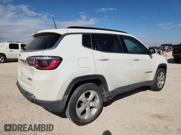 ✅ 2019 Jeep Compass Latitude • VIN: 3C4NJCBB8KT855926 • Lot: 89846255. Listed on Copart with 76,243 mi. Free auction sales archive from the USA and detailed vehicle history report at DreamBid. Image 3.