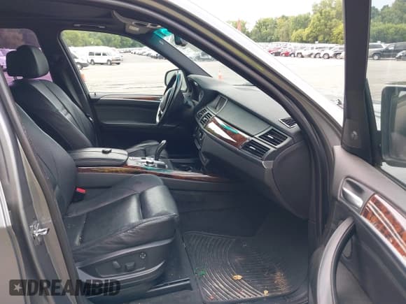 ✅ 2008 BMW X5 3.0si • VIN: 5UXFE43548L004362 • Lot: 42972417. Listed on IAAI with 192,075 mi. Free auction sales archive from the USA and detailed vehicle history report at DreamBid. Image 5.