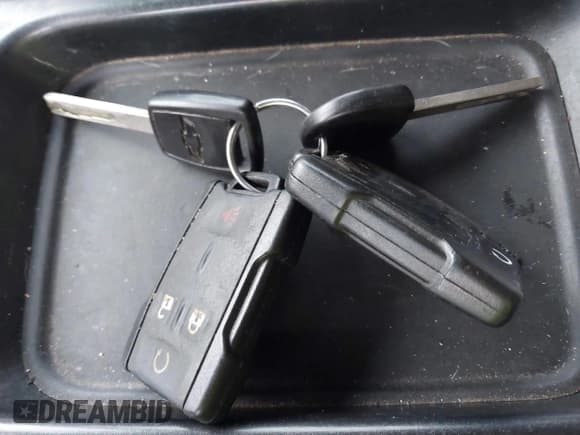 ✅ 2014 Chevrolet Silverado 1500 LT • VIN: 3GCPCRECXEG123207 • Лот: 43247681. Опубликован ранее на IAAI с пробегом 212 184 миль. Бесплатный доступ к архиву аукционных продаж из США и подробный отчёт об истории автомобиля на DreamBid. Изображение 11.