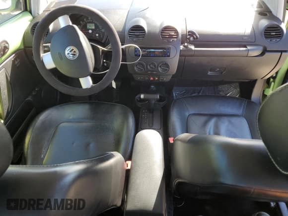 ✅ 2003 Volkswagen Beetle GLS • VIN: 3VWCD21C23M406673 • Лот: 53209135. Опубликован ранее на Copart с пробегом 106 430 миль. Бесплатный доступ к архиву аукционных продаж из США и подробный отчёт об истории автомобиля на DreamBid. Изображение 8.