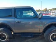 ✅ 2023 Ford Bronco • VIN: 1FMDE5CP8PLC18796 • Лот: 43574260. Опубликован ранее на IAAI с пробегом 31 871 миль. Бесплатный доступ к архиву аукционных продаж из США и подробный отчёт об истории автомобиля на DreamBid. Изображение 13.