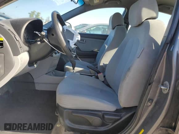 2009 Hyundai Elantra GLS с VIN KMHDU46D89U745958, выставлен на аукционе Copart как лот 70508584 с пробегом 120 376 миль миль и На запчасти • Non repairable. История ставок и продаж доступна на DreamBid. Изображение 7.