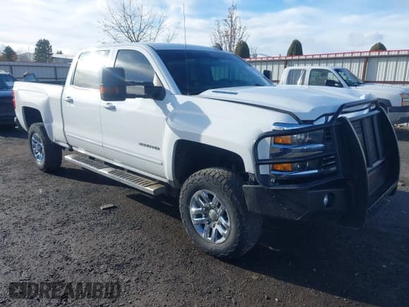 ✅ 2016 Chevrolet Silverado 2500HD LT • VIN: 1GC1KVE80GF235550 • Lot: 43737325. Wystawiony na IAAI z przebiegiem 256 055 mil. Bezpłatny archiwum sprzedaży aukcyjnych z USA i szczegółowy raport historii pojazdu na DreamBid. Zdjęcie 1.