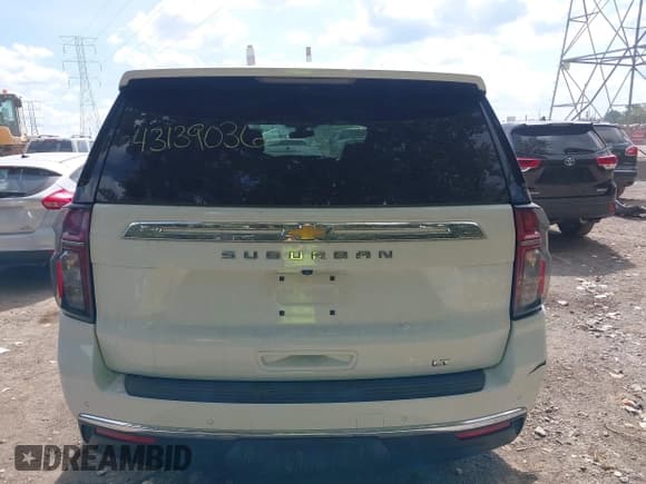 ✅ 2022 Chevrolet Suburban LT • VIN: 1GNSKCKD3NR165507 • Lot: 43139036. Listed on IAAI with 107,653 mi. Free auction sales archive from the USA and detailed vehicle history report at DreamBid. Image 16.