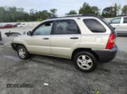 ✅ 2008 Kia Sportage LX • VIN: KNDJF724287500658 • Lot: 70502825. Listed on Copart with 176,836 mi. Free auction sales archive from the USA and detailed vehicle history report at DreamBid. Image 2.