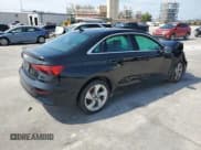 ✅ 2023 Audi A3 Premium • VIN: WAUAUDGY8PA085053 • Лот: 67965034. Опубликован ранее на Copart с пробегом 33 938 миль. Бесплатный доступ к архиву аукционных продаж из США и подробный отчёт об истории автомобиля на DreamBid. Изображение 3.