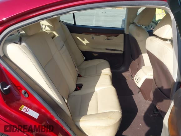 ✅ 2018 Lexus ES 300h • VIN: JTHBW1GG5J2193461 • Lot: 42370795. Listed on IAAI with 85,658 mi. Free auction sales archive from the USA and detailed vehicle history report at DreamBid. Image 8.