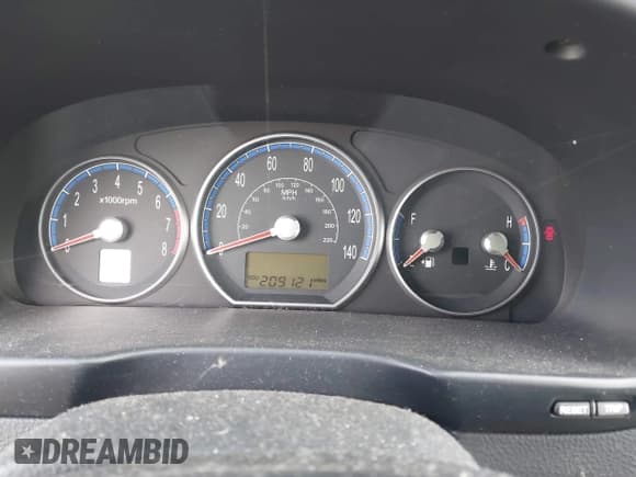 ✅ 2008 Hyundai Santa Fe SE • VIN: 5NMSH13E58H141382 • Lot: 43373724. Wystawiony na IAAI z przebiegiem 209 121 mil. Bezpłatny archiwum sprzedaży aukcyjnych z USA i szczegółowy raport historii pojazdu na DreamBid. Zdjęcie 7.