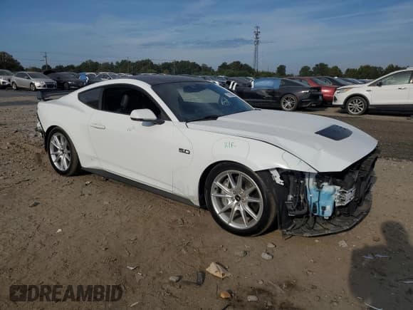 ✅ 2024 Ford Mustang GT • VIN: 1FA6P8CF1R5428380 • Лот: 71914685. Опубликован ранее на Copart с пробегом 4 319 миль. Бесплатный доступ к архиву аукционных продаж из США и подробный отчёт об истории автомобиля на DreamBid. Изображение 4.