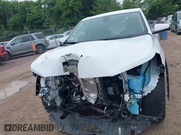 ✅ 2023 GMC Terrain SLE • VIN: 3GKALTEG4PL198456 • Lot: 42522734. Wystawiony na IAAI z przebiegiem 18 557 mil. Bezpłatny archiwum sprzedaży aukcyjnych z USA i szczegółowy raport historii pojazdu na DreamBid. Zdjęcie 13.