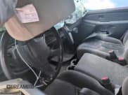 ✅ 2006 Chevrolet Silverado 2500HD LT1 • VIN: 1GCHK23D66F186303 • Lot: 49514205. Wystawiony na Copart z przebiegiem Nie podano. Bezpłatny archiwum sprzedaży aukcyjnych z USA i szczegółowy raport historii pojazdu na DreamBid. Zdjęcie 7.