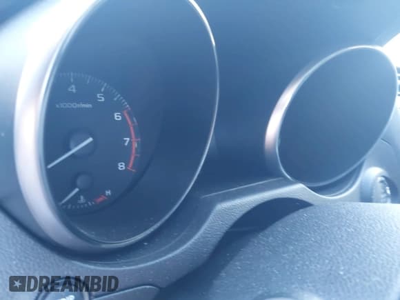 ✅ 2017 Subaru Legacy Limited • VIN: 4S3BNAN69H3030508 • Lot: 43639601. Wystawiony na IAAI z przebiegiem 111 854 mil. Bezpłatny archiwum sprzedaży aukcyjnych z USA i szczegółowy raport historii pojazdu na DreamBid. Zdjęcie 7.